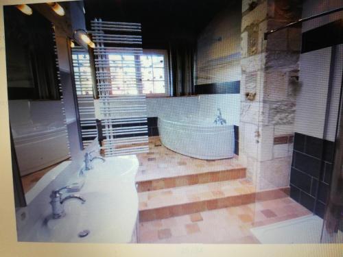 Kúpeľňa v ubytovaní maison de campagne