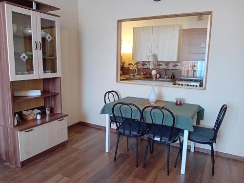 Kuchyň nebo kuchyňský kout v ubytování Green belt apartmann