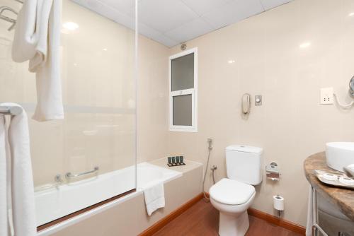  Golden Sands Hotel & Residences -  Room  picture :   Tea/Coffee maker    Internet facilities    Minibar                           