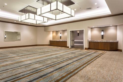 a large ballroom with a large room at Raleigh Marriott Crabtree Valley in Raleigh