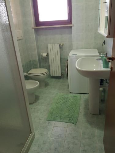 Bathroom sa Alloggio Radivojevic