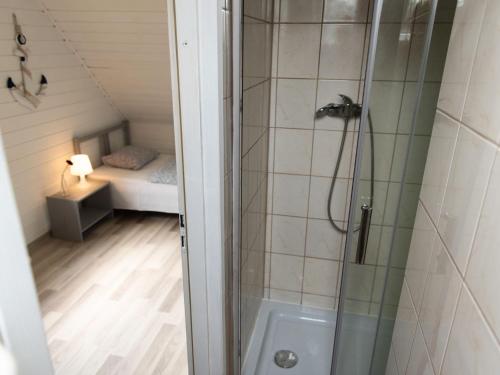 Ένα μπάνιο στο Holiday Home in Kopalino near Baltic Coast