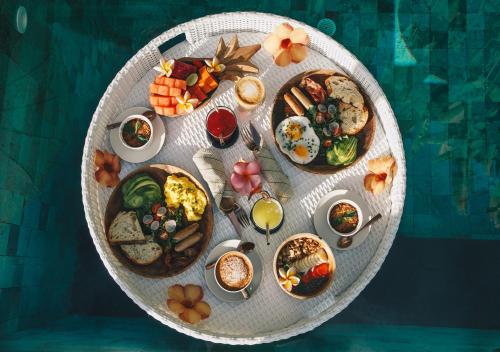 Jídlo v vily nebo okolí