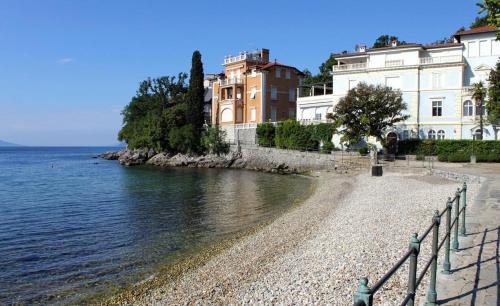 Sheltered green oasis in Opatija