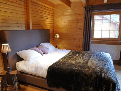 Spacious chalet located at Bomal – Photos 4
