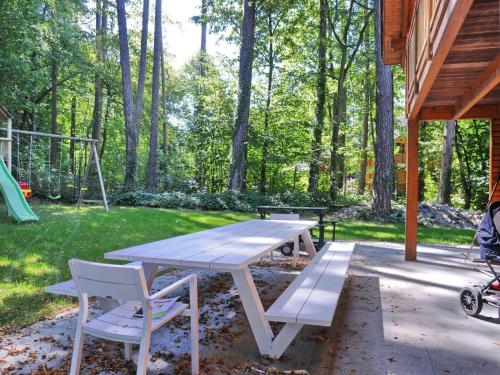 Spacious chalet located at Bomal – Photos 5