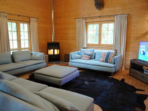 Spacious chalet located at Bomal – Photos 2