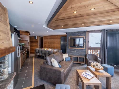 Cozy Chalet-Style Flat