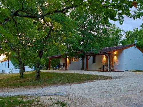 Bungalow with a terrace on a hill in Dordogne