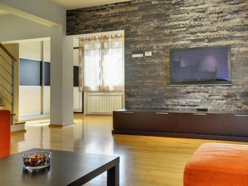 Modern holiday home with swimming pool