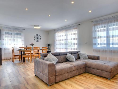 Villa in Kanfanar with Private Pool