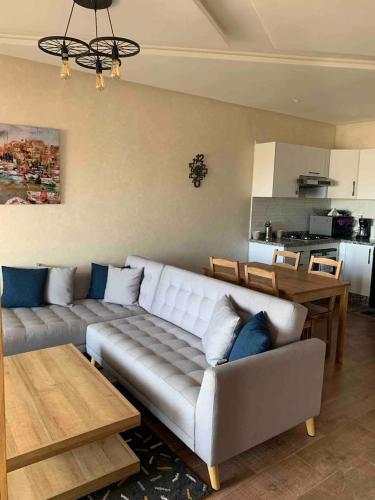 Kuchyň nebo kuchyňský kout v ubytování Cosy Appartement with sea view