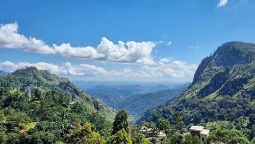 vista para um vale nas montanhas em Ella Lucky Panoramic em Ella