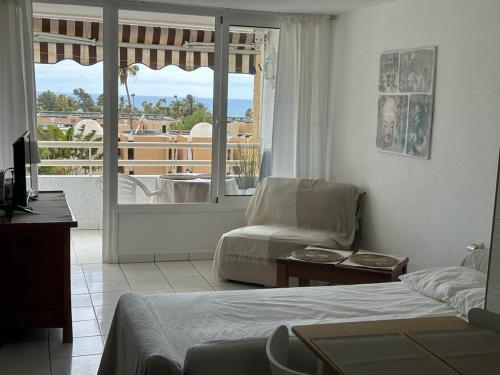 Borinquen only 280 meters to the beach, balcony with sea view, heated pool, Wifi