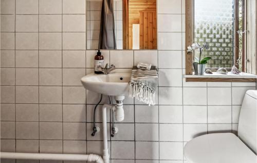 Koupelna v ubytování Amazing Home In Vig With Kitchen