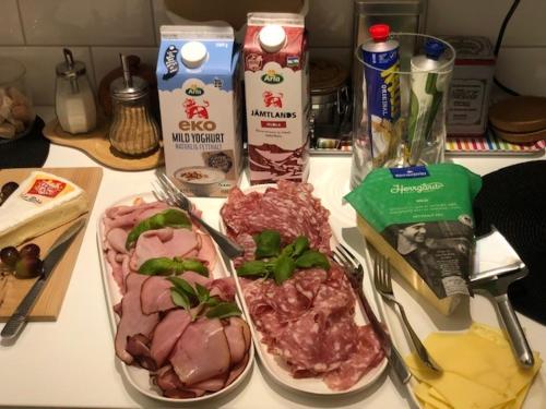 Jídlo v apartmánu nebo okolí