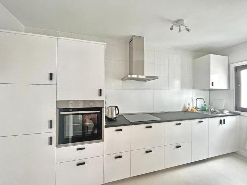Casa Vista Surf - Beautiful apartment w/ terrace & balcony (fiber)