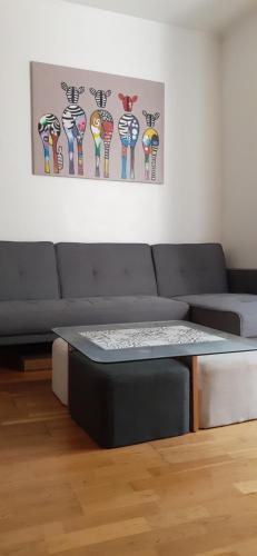 Photo de la galerie de l'établissement Spacieux T4 Nîmes plein centre la Coupole, à Nîmes