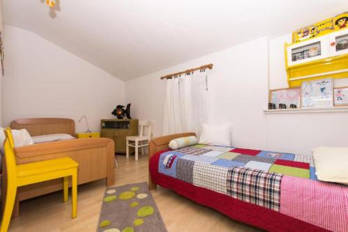 Little sweet stone house for 4, Seget, 20m to the beach