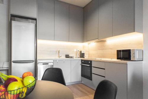 Stylish and Renovated Retreat in Thessaloniki: Cozy Apartment at Ioulianou 33