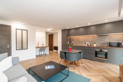 Heart of Cannes contemporary 2BR garden view Palais & Croisette 5 mn by Olam Properties