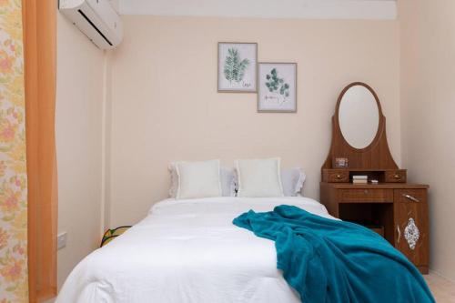 Una cama o camas en una habitación de Dette's Nook