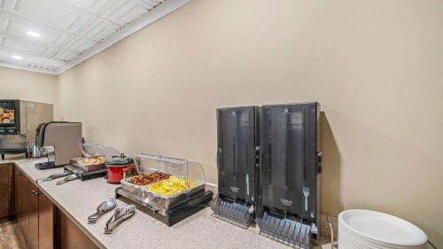 Jídlo v hotelu nebo okolí