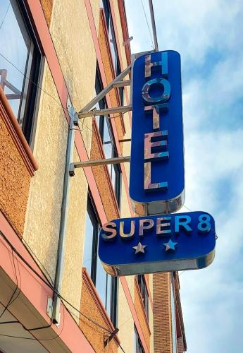 Gallery image of Hotel El Super 8 in Cochabamba