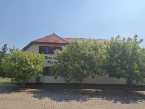 Το κτήριο όπου στεγάζεται  το bed & breakfast