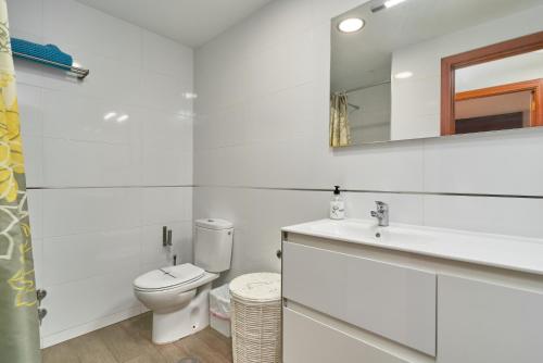 Koupelna v ubytování Epsilon 2 4f primera línea de playa