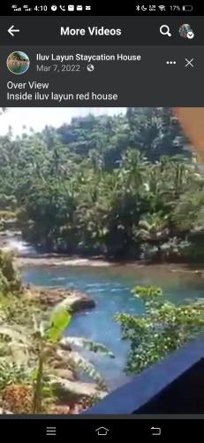 ein Screenshot eines Youtube-Videos eines Flusses in der Unterkunft Iluv layun in Real
