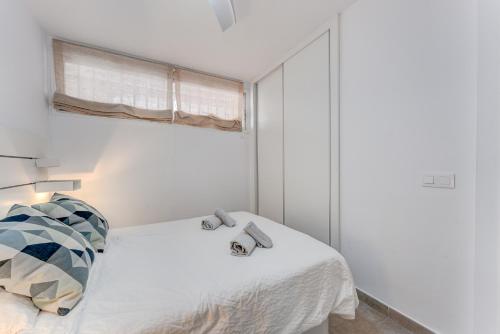 Postel nebo postele na pokoji v ubytování Playa Honda charming apartment in Las Americas