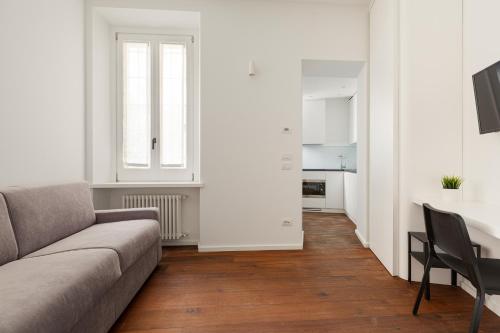 GuestHost - Tiny Apt near Central Station