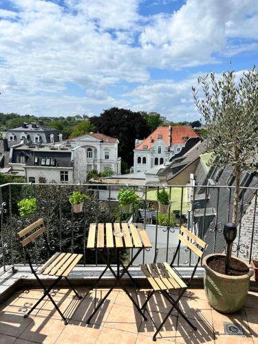 Balkón nebo terasa v ubytování Renoviertes Design Apartment mit Toller Terasse