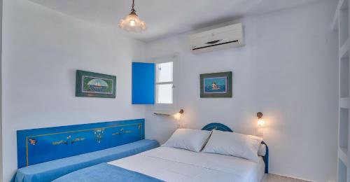 Gallery image of Blue Dolphin Antiparos Villas and Suites in Agios Georgios