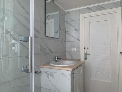 Nox Romana Apartments - Policlinico Gemelli - Threeroom Apt with Balcony