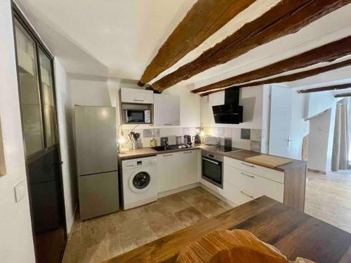 Photo de la galerie de l'établissement Appartement de charme centre historique d'Aix-en-Provence, à Aix-en-Provence