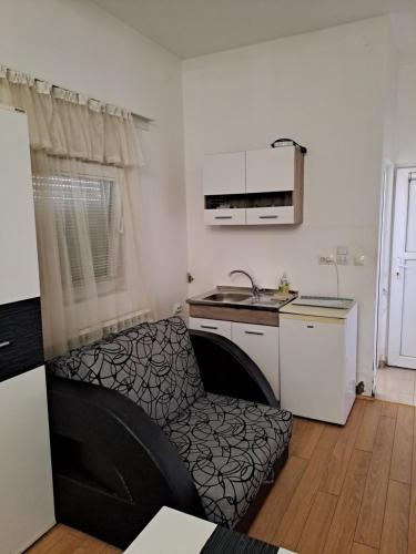 Dapur atau dapur kecil di Guest House Zoran
