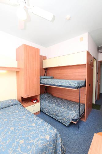 Katil atau katil-katil dalam bilik di Hotel Derby S