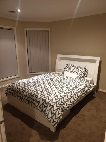 Gallery image of Pacific Werribee Home 25 Min CBD Airport in Werribee