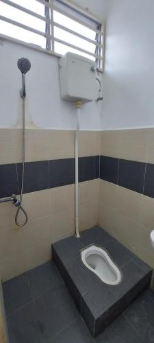 Bathroom sa HDA Homestay Alor Setar Untuk Muslim Sahaja