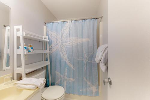 Ένα μπάνιο στο Villas of Bethany West - 792B Salt Pond Circle