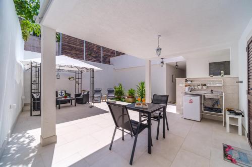 Gallery image of Rooms Anna in Milna