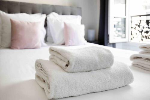 Promo! Beautiful apt near the Galeries Lafayette!