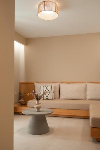 Fotografie z fotogalerie ubytování Trinity Design Suites v destinaci Valanidorachi