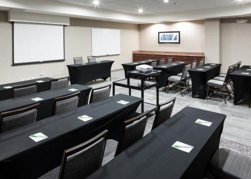 Courtyard by Marriott Miami at Dolphin Mall photo 29