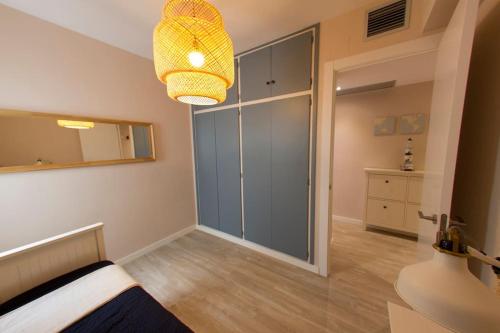 Lloret de Mar - BeachSide Apartment - Free Parking - limited size car