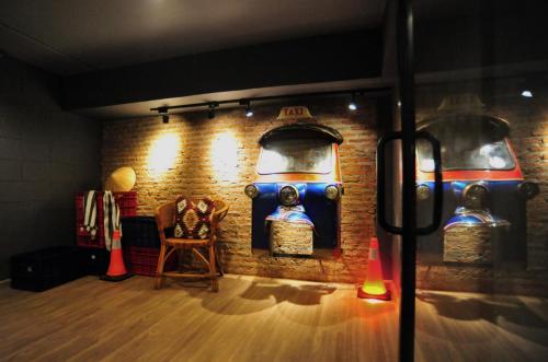 Imagen de la galería de Tuk Tuk House 250m from MRT Sirikit, en Bangkok