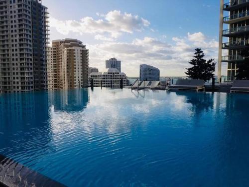 Πισίνα στο ή κοντά στο Iconbrickell