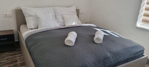 Ein Bett oder Betten in einem Zimmer der Unterkunft HŐS Vendégház MISKOLC -önálló vendégház, mely csak az Önöké